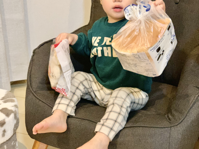食べムラもある1歳児のためにパンも複数種類を用意しておきました