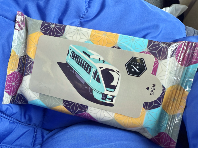 コックピットスイートの特急券を提示するとGOEN CAFE SPACIA X限定のウェットシートをもらえました